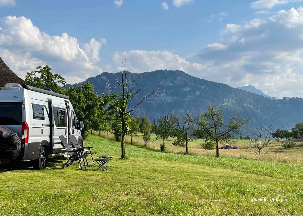 Wohnmobil und Camper Stellplatz Hegihof — foto 3
