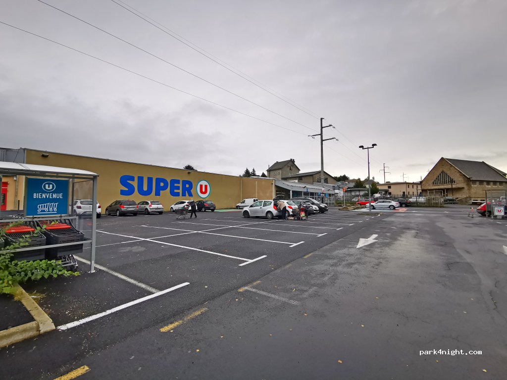 (48200) Saint-Chély-d'Apcher - 2 Avenue Pierre Pignide — foto