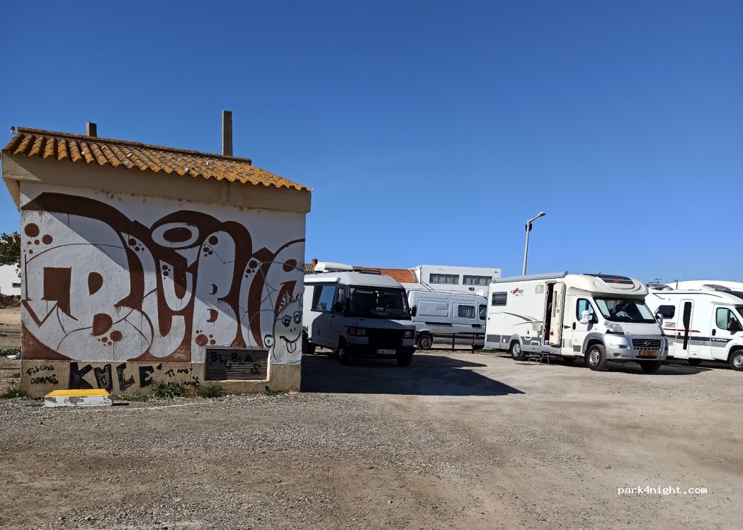 (8700-339) Olhão - 61 Largo da Feira — foto 4