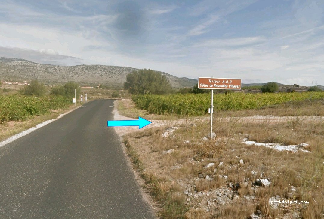 (66600) Opoul-Périllos - Unnamed Road — foto