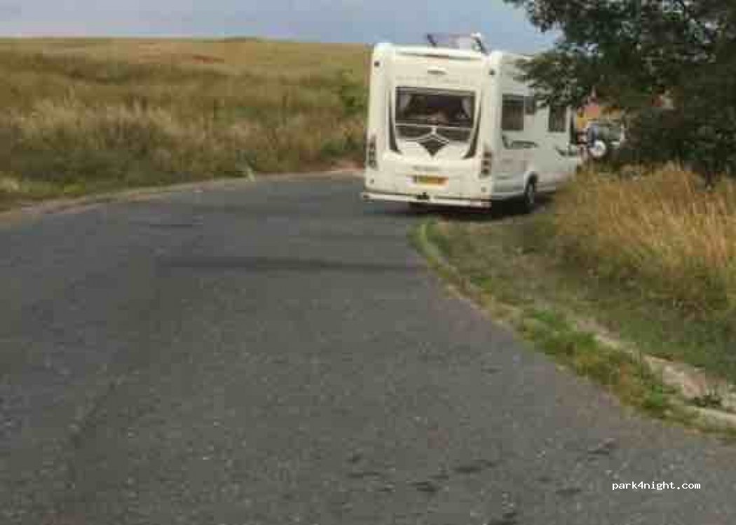 (SO43 7HH)  - Forest Road — foto