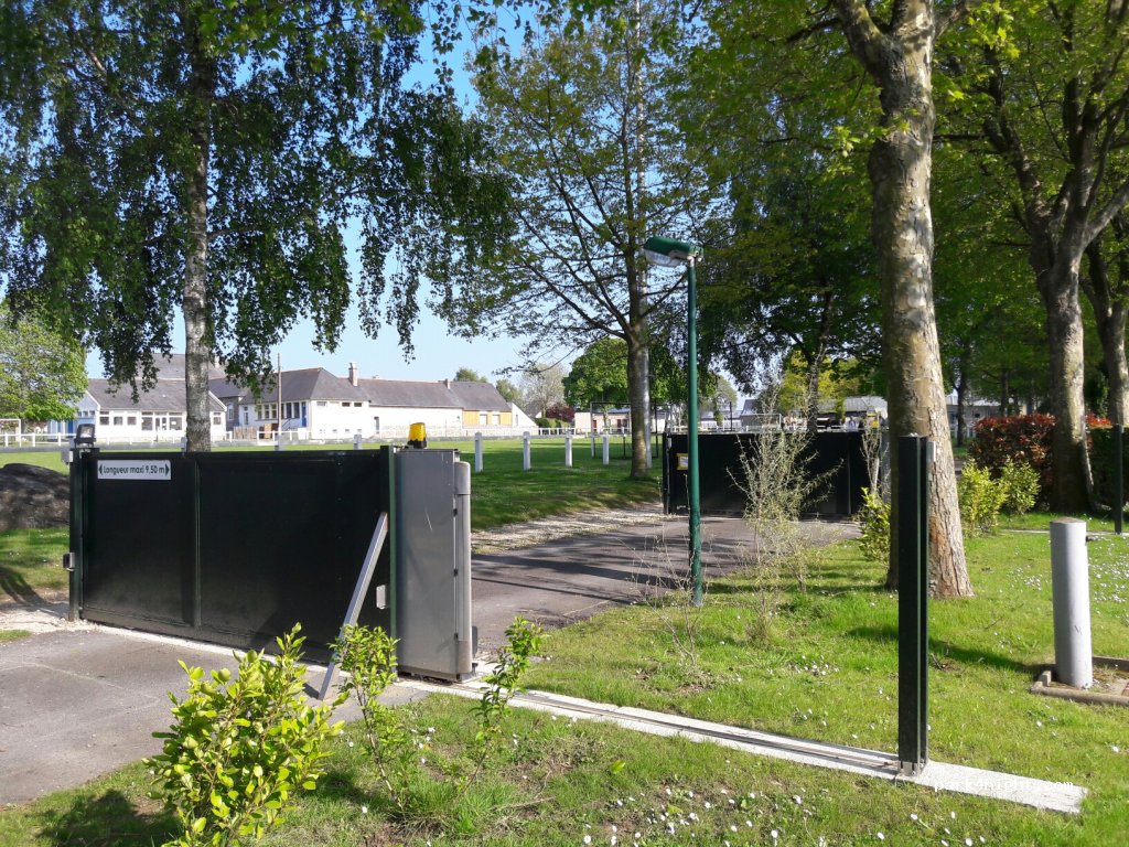 Aire de Camping Cars Ploubalay — foto