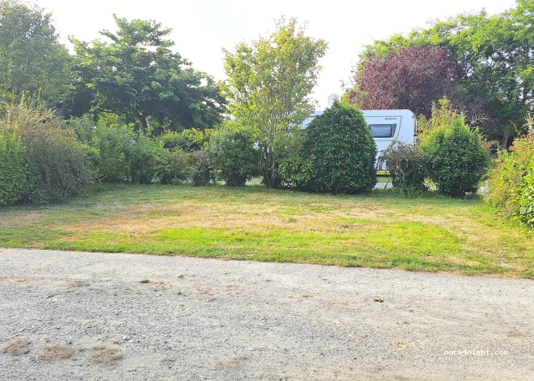 Aire de Camping Cars Ploubalay — foto 5
