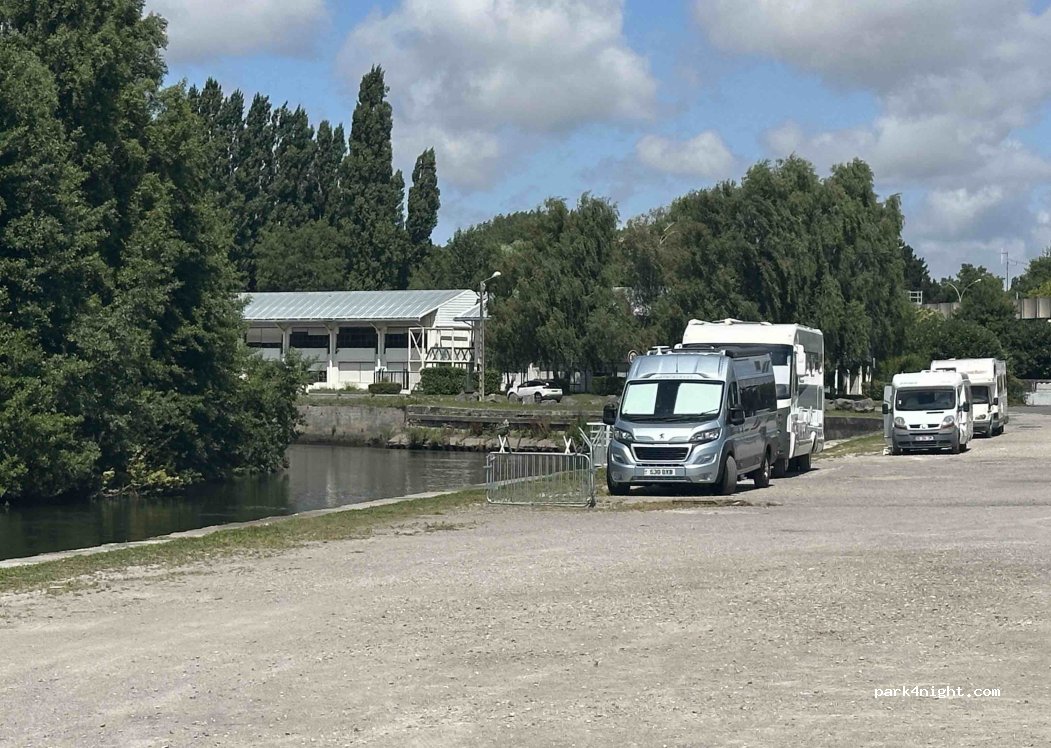 (80100) Abbeville - 72 Quai de la Pointe — foto 5