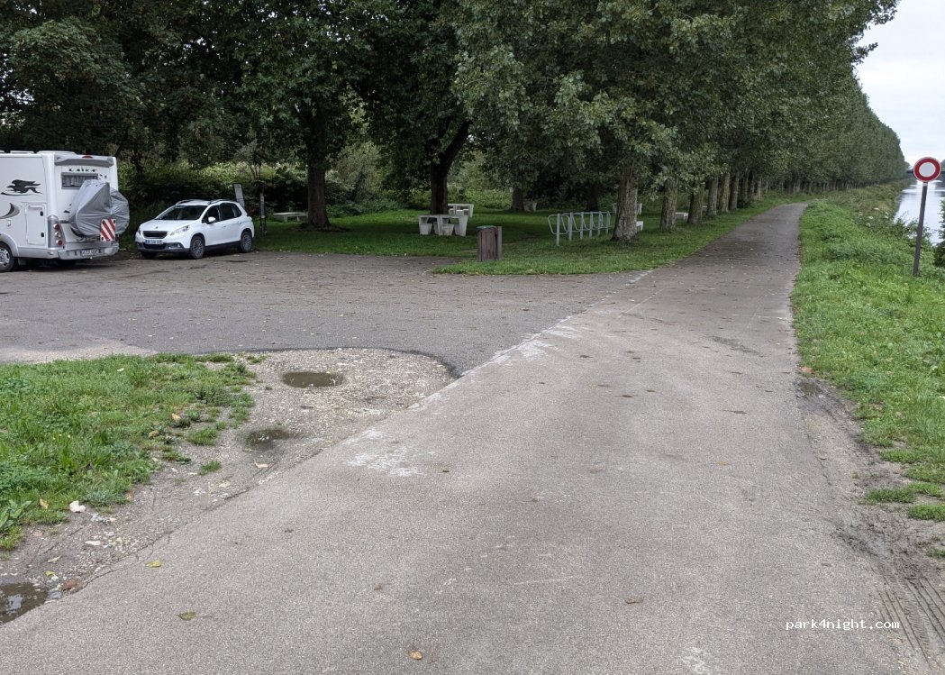 (80100) Abbeville - 109 Rive Gauche de la Somme — foto 3