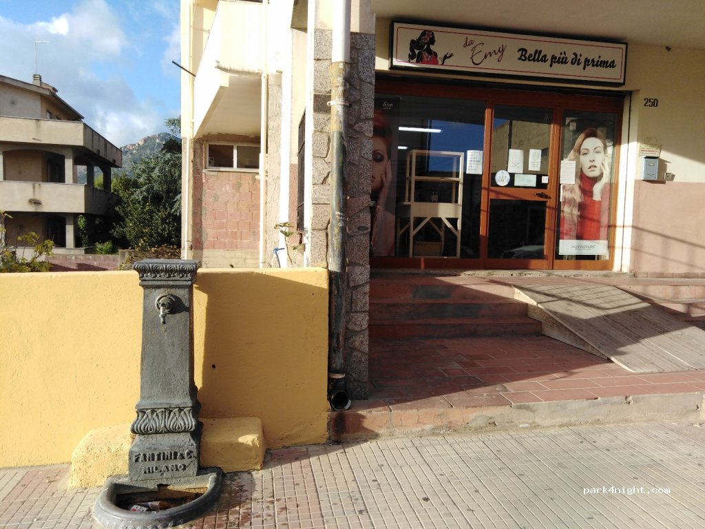 (09015) Domusnovas - 250 Via Cagliari — foto