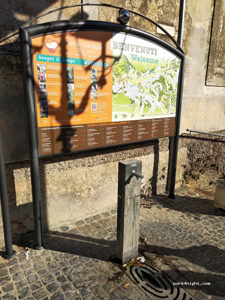 (00059) Tolfa - 20 Piazza Guglielmo Marconi — foto