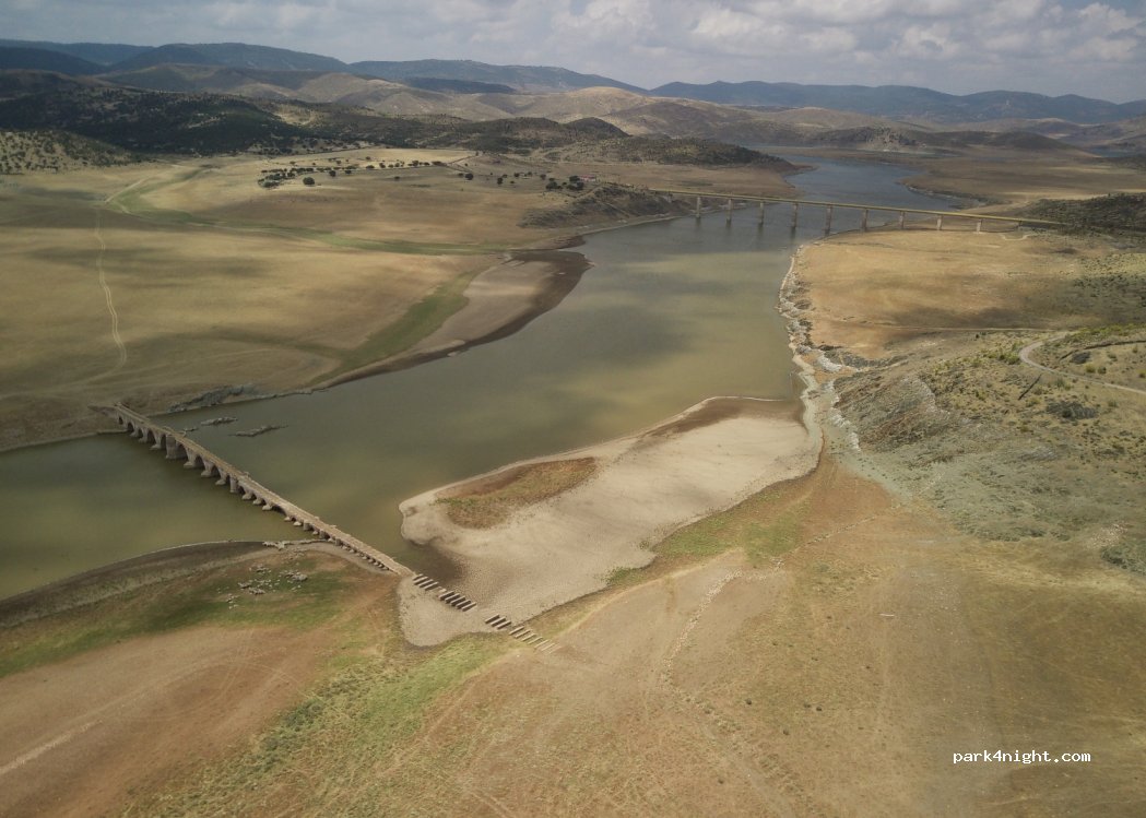 (06678) Villarta de los Montes - 33 Avenida Extremadura — foto 4
