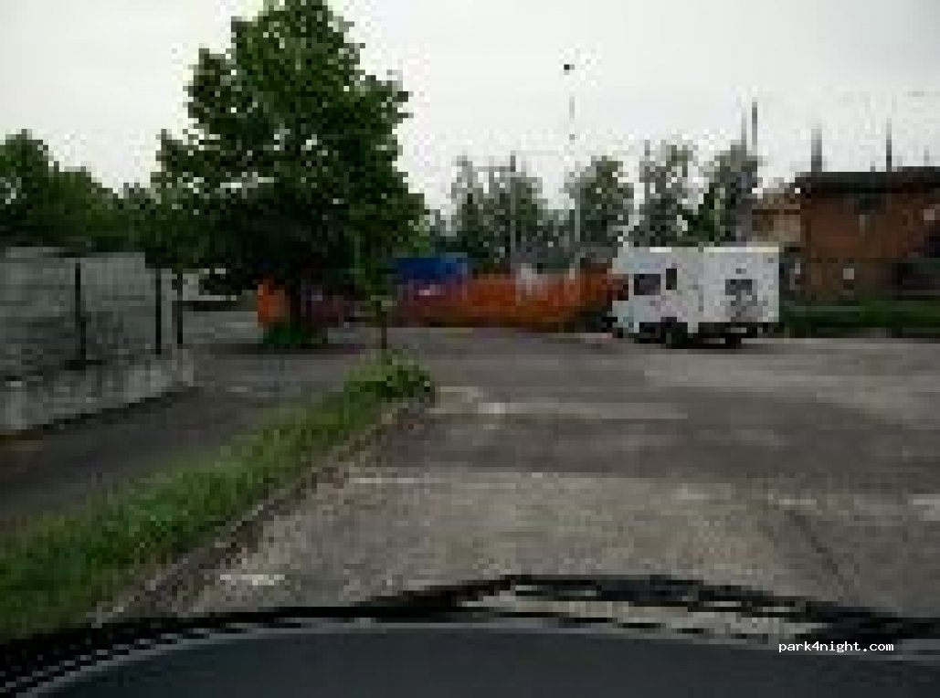 Area sosta camper Park Bassano — foto