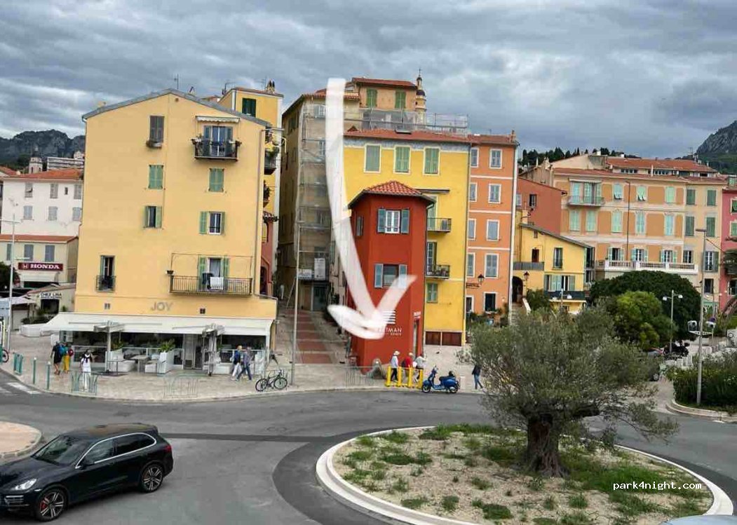 (06500) Menton - 5 Place Fontana — foto 2
