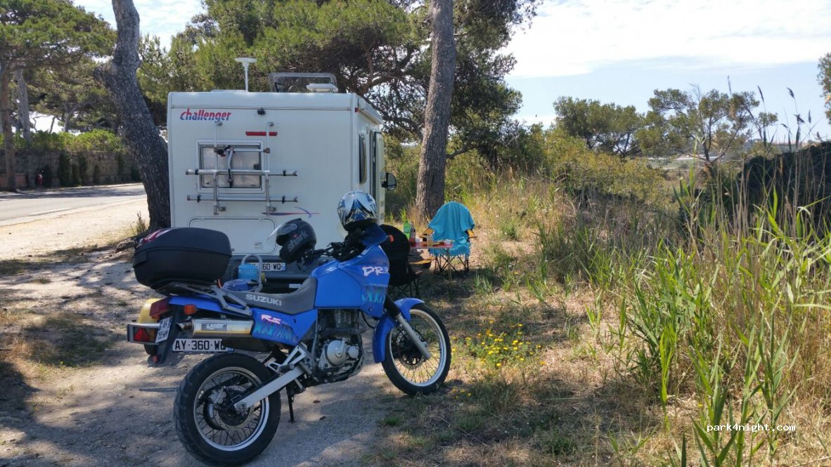 (83400) Hyères - 2972-3372 Route de Giens — foto 2