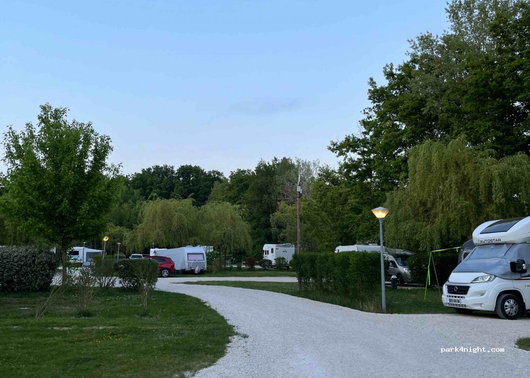Camping Le Lac d'Orient — foto
