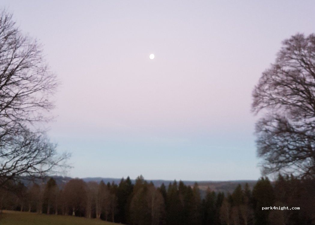 (2112) Val-de-Travers - Unnamed Road — foto 4