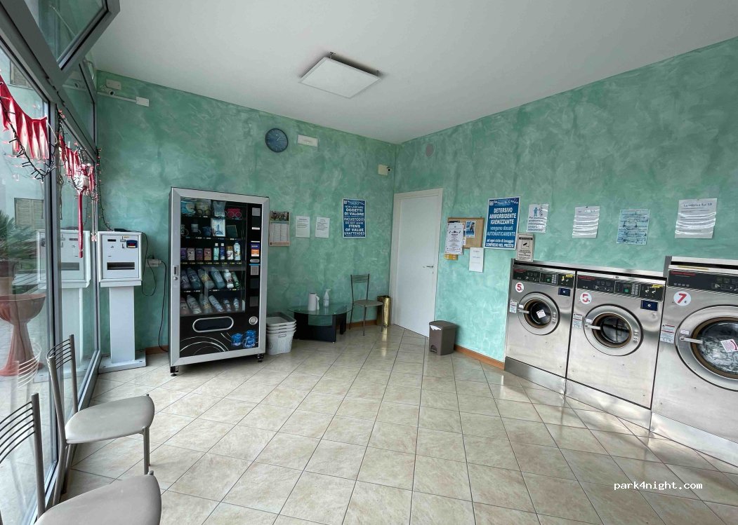 (06063) Sant'Arcangelo - 115 Via della Sapienza — foto