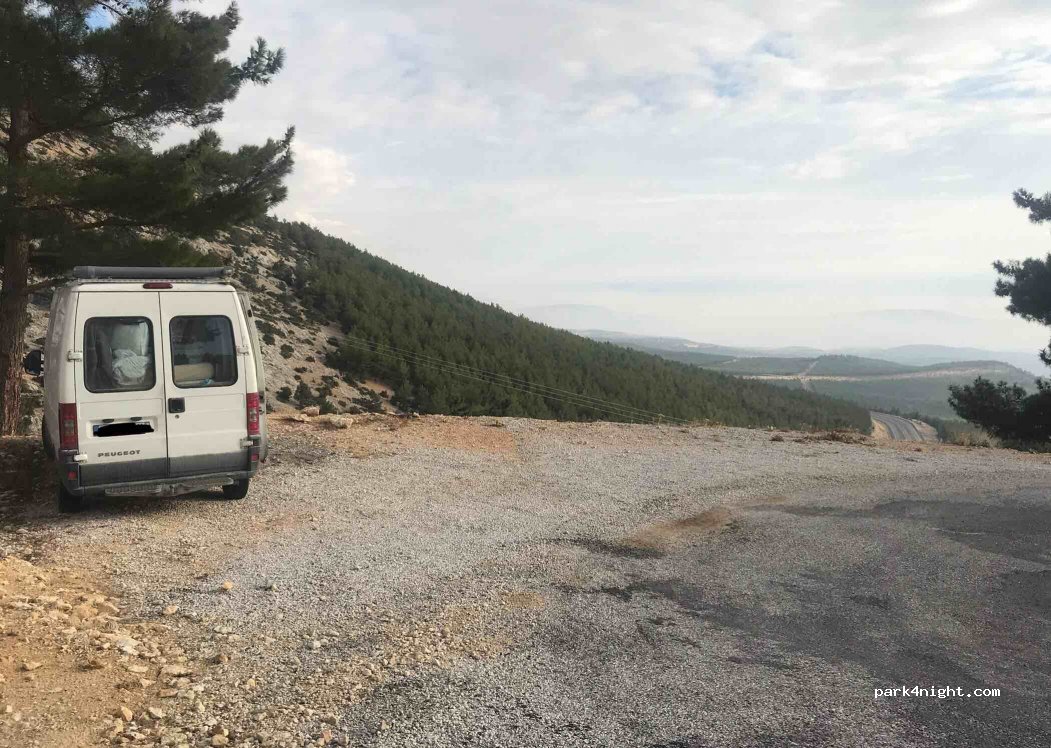 (33600) Mut/Mersin - Unnamed Road — foto