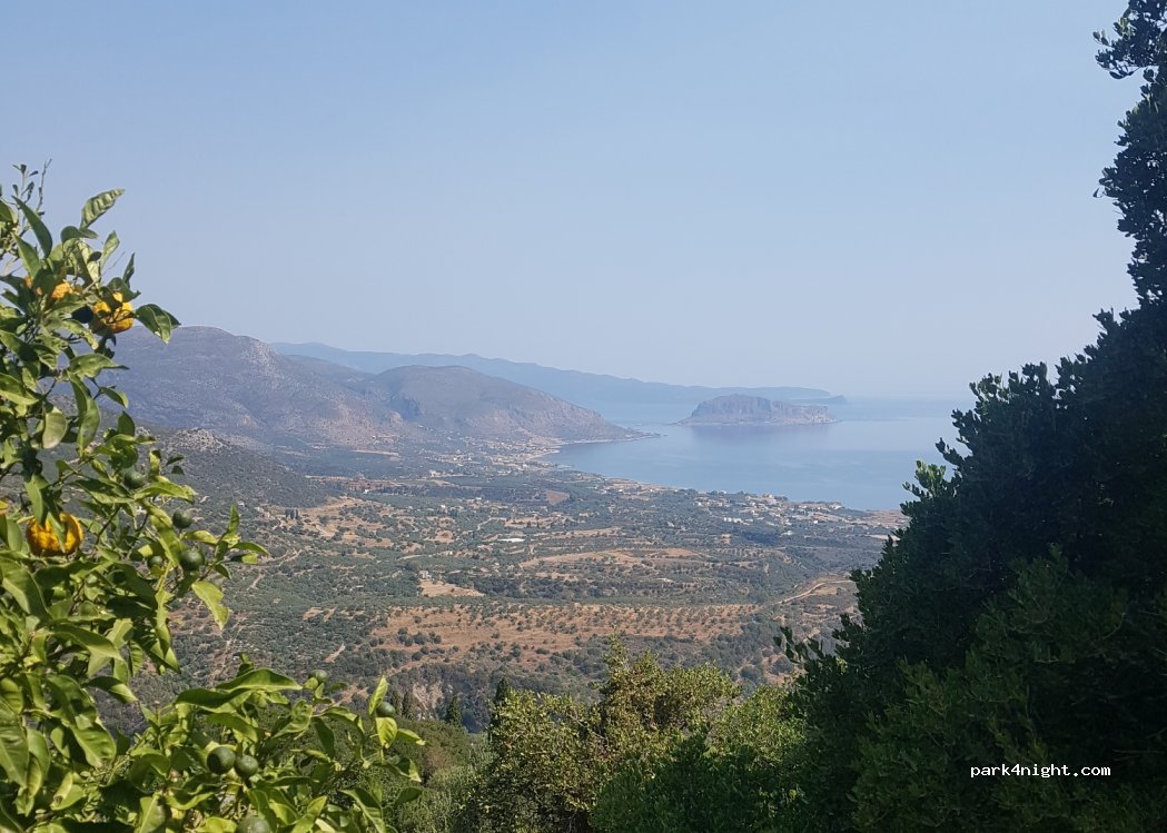 (230 70) Monemvasia - Unnamed Road — foto 4