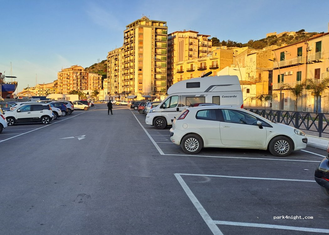 (92027) Licata - 9 Via Pr. di Napoli — foto 4