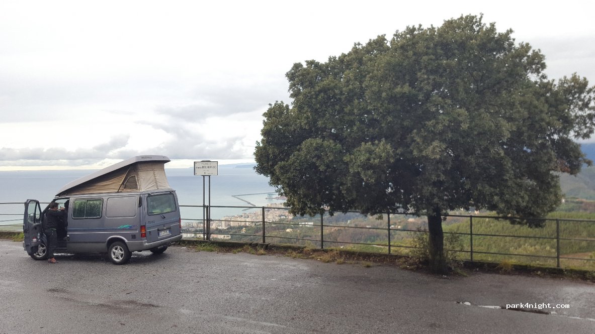 (16154) Genova - Via Rollino — foto