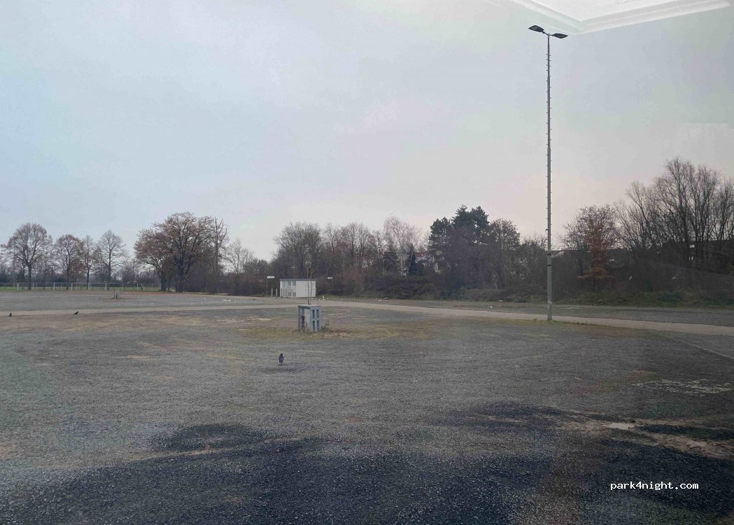 (61118) Bad Vilbel - 6 Festplatzstraße — foto 2