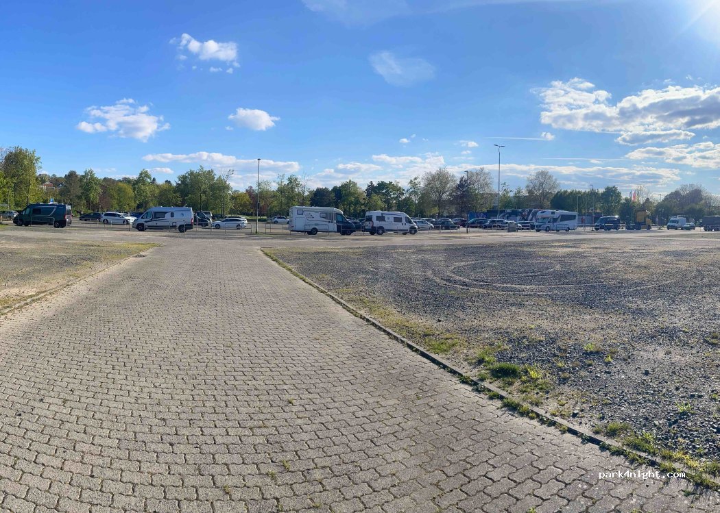 (61118) Bad Vilbel - 6 Festplatzstraße — foto 3