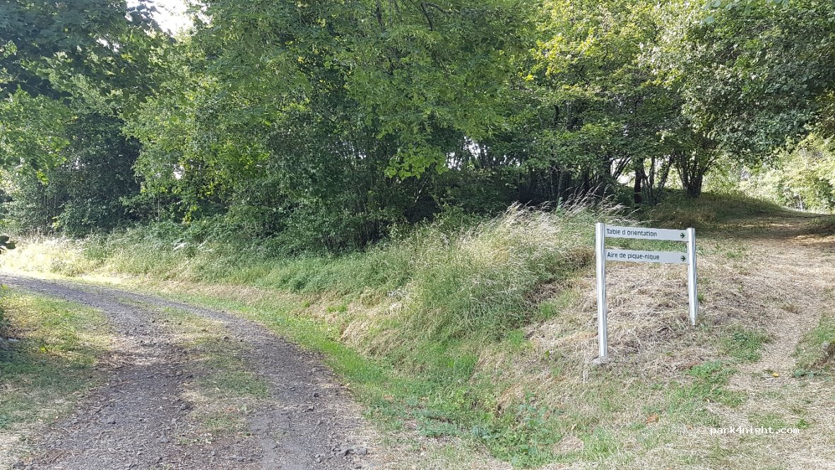 (15700) Barriac-les-Bosquets - Unnamed Road — foto 2