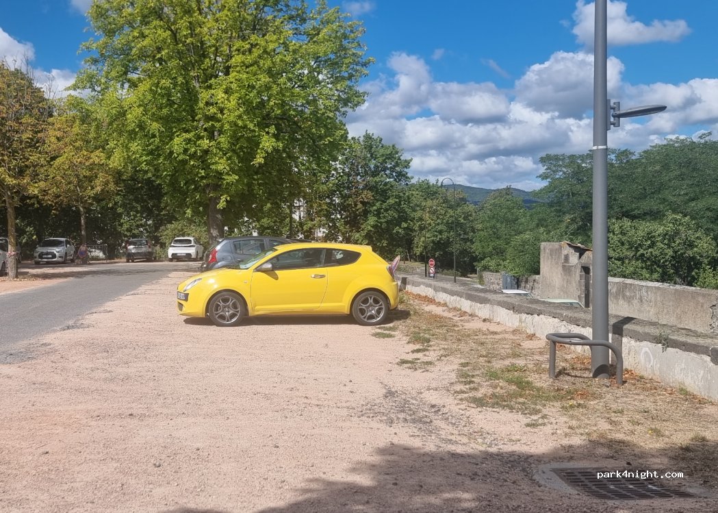 (63200) Riom - 2 Ter Faubourg de la Bade — foto 4