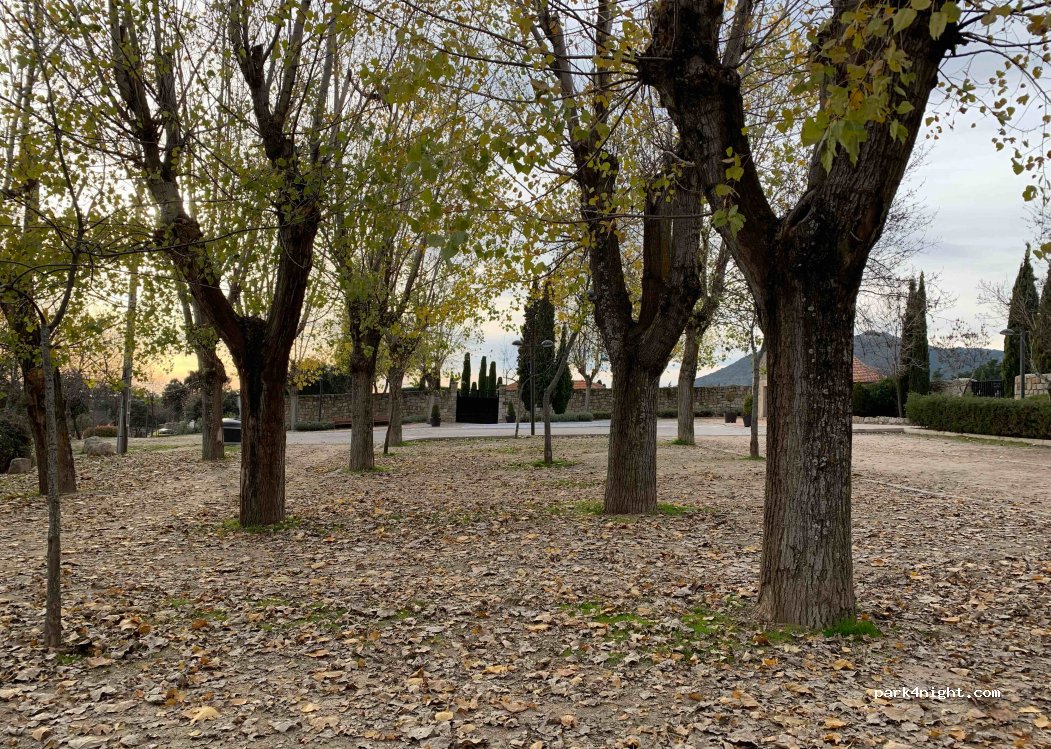 (28240) Hoyo de Manzanares - 11 Camino del Cementerio — foto 2