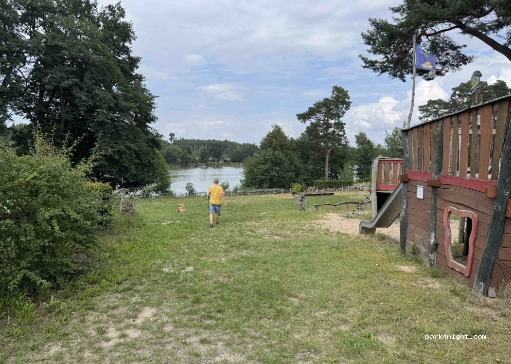 Blockhüttensiedlung Am Steggel — foto 3