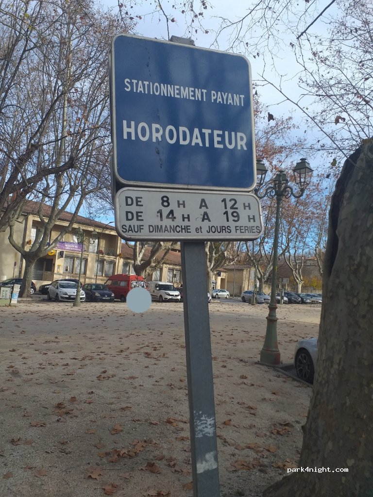 (30700) Uzès - — foto