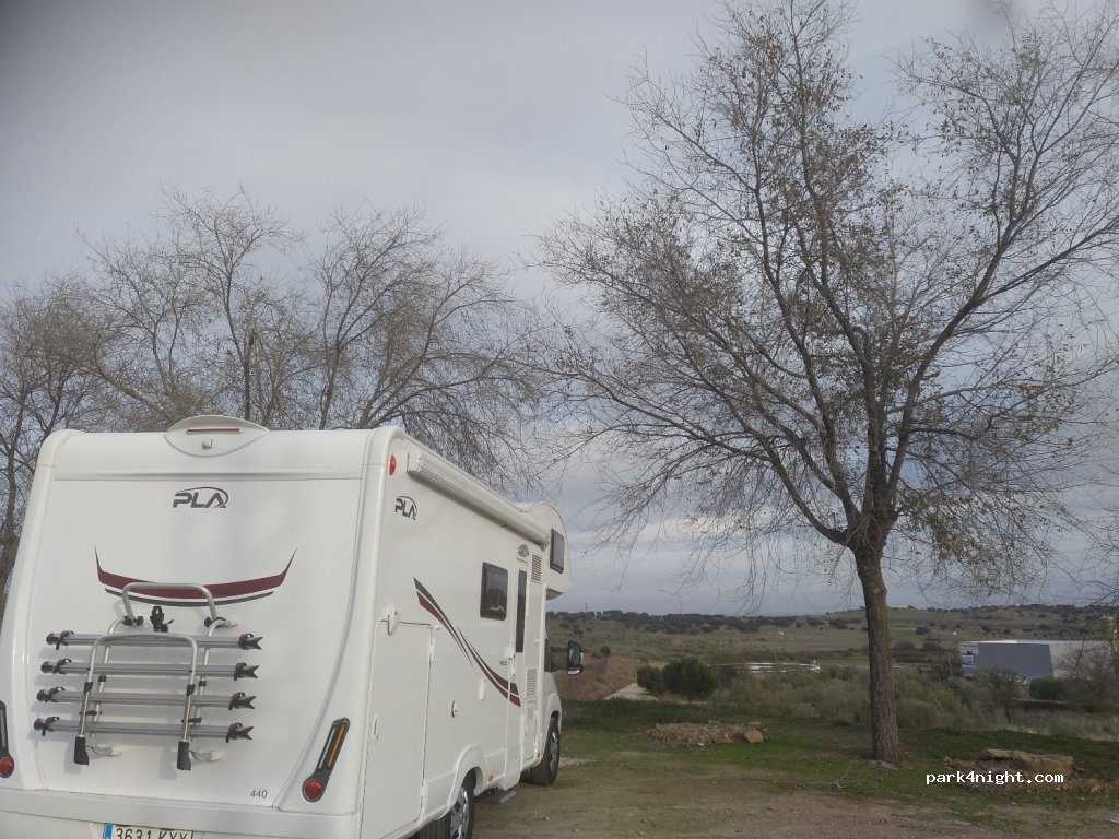 (28695) Navas del Rey - 34 Carretera de Robledo — foto