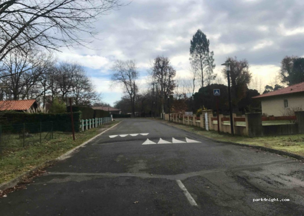 (40120) Roquefort - 643 Avenue de l'Armagnac — foto
