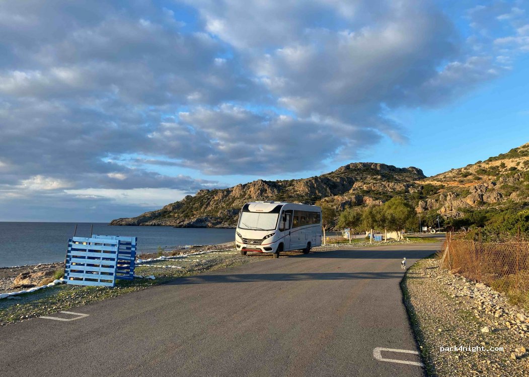 (730 01) Pelekanos - Unnamed Road — foto