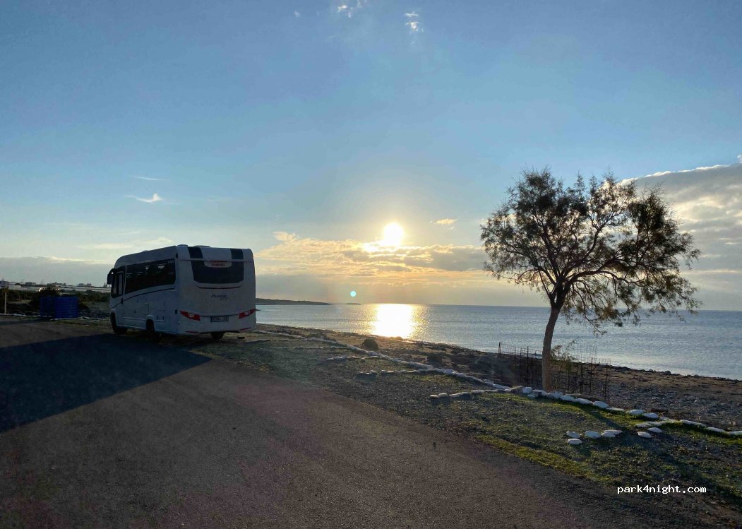 (730 01) Pelekanos - Unnamed Road — foto 2