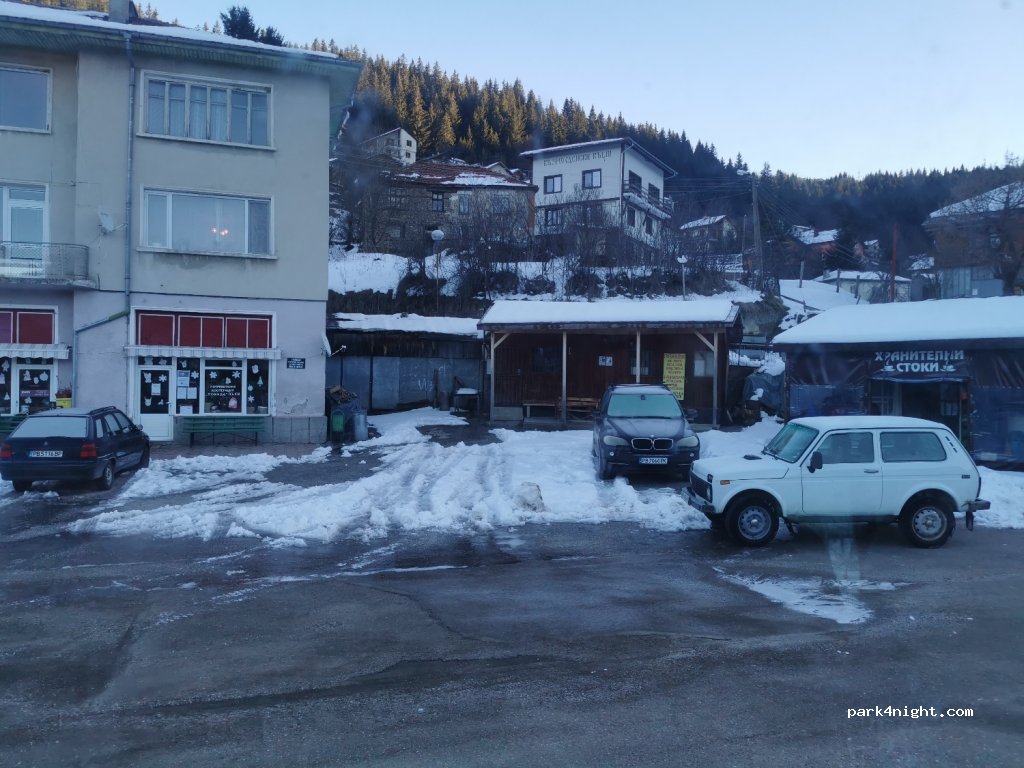 (4245) Manastir - Unnamed Road — foto