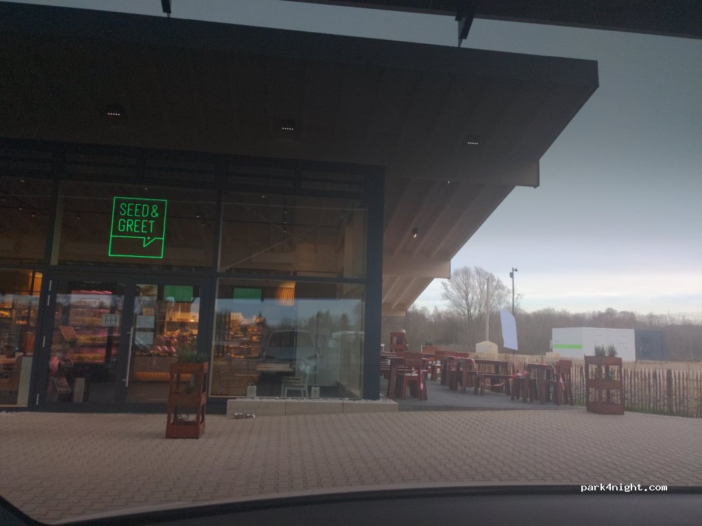 Electric Vehicle Charging Station — foto