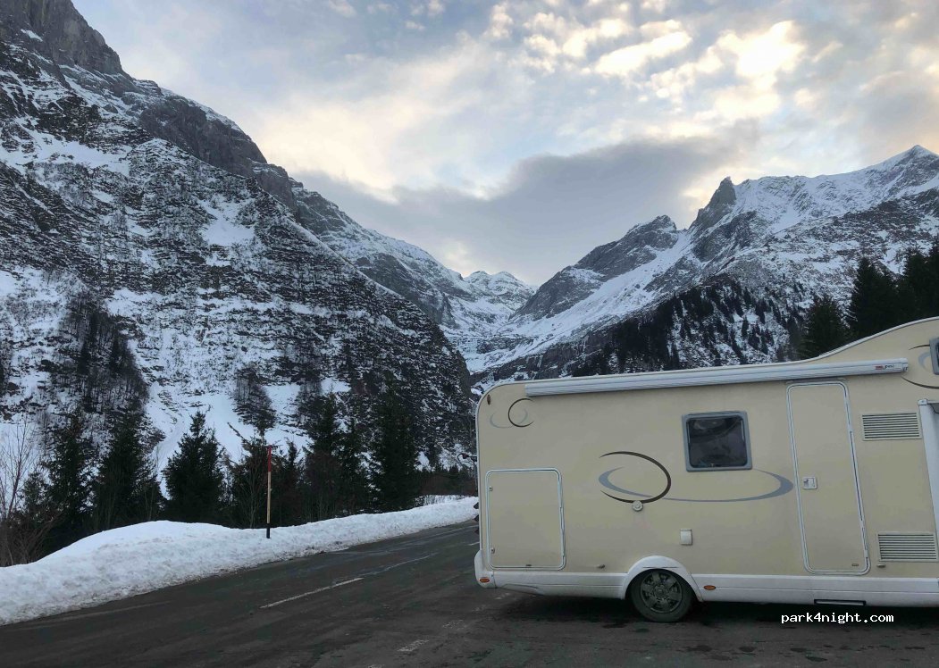 (8767) Glarus Süd - Alp Jetz Oberleger — foto