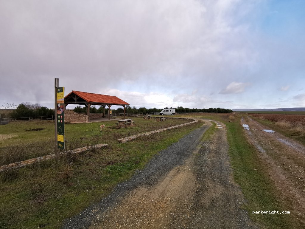 (26257) Hervías - Camino de Valpierre — foto