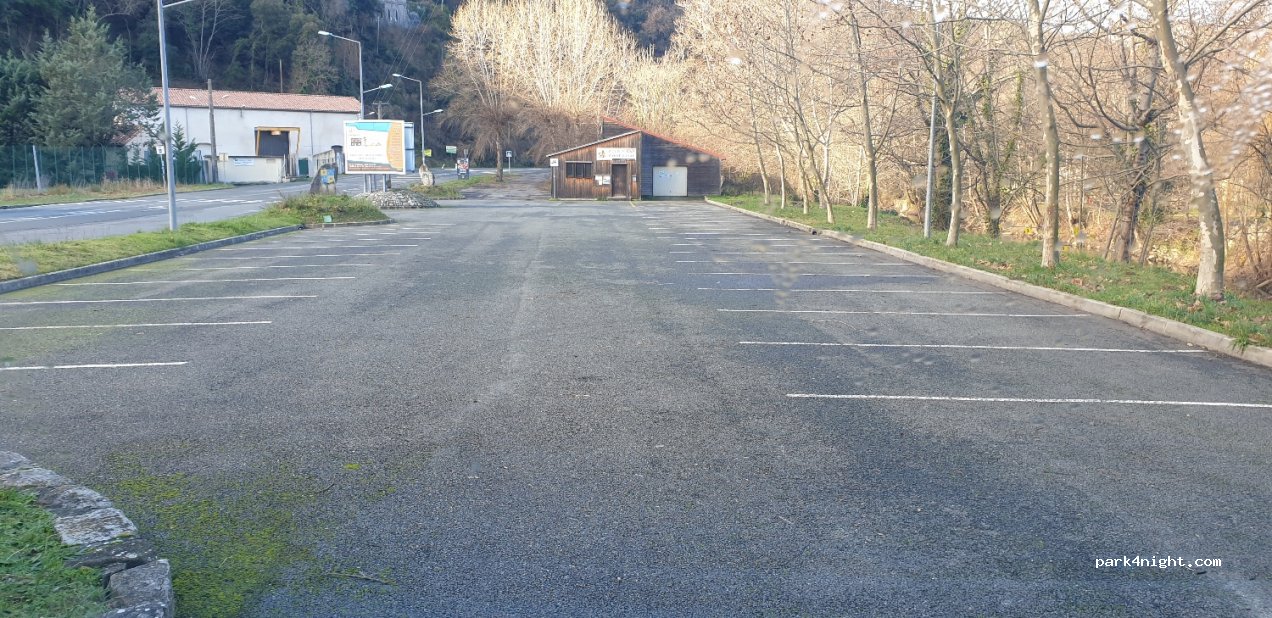 (11500) Quillan - Boulevard Charles de Gaulle — foto 3
