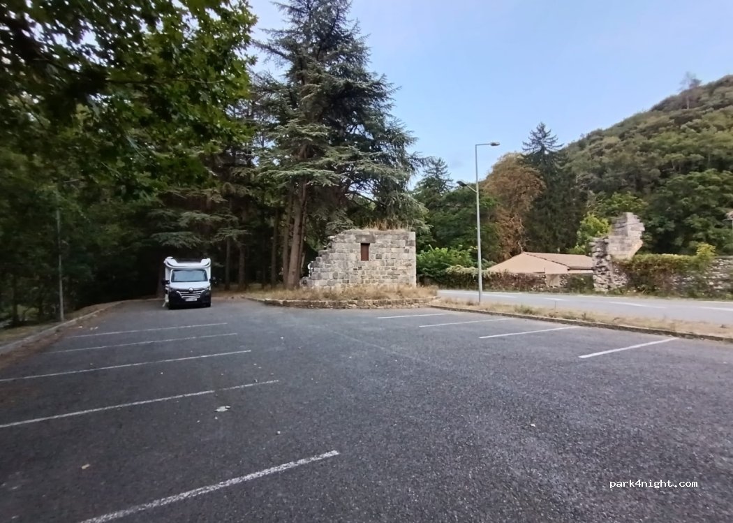 (11500) Quillan - Boulevard Charles de Gaulle — foto 5
