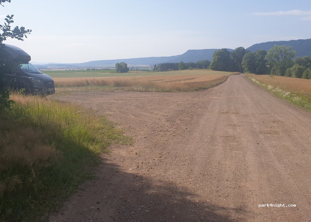 (550 01) Hejtmánkovice - Unnamed Road — foto 2