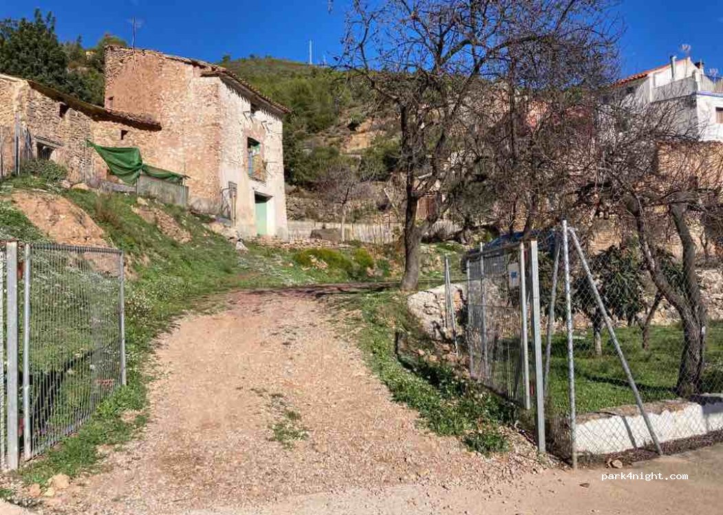 (12225) Les Fonts d'Aiòder - 28 Carretera Aiòder — foto