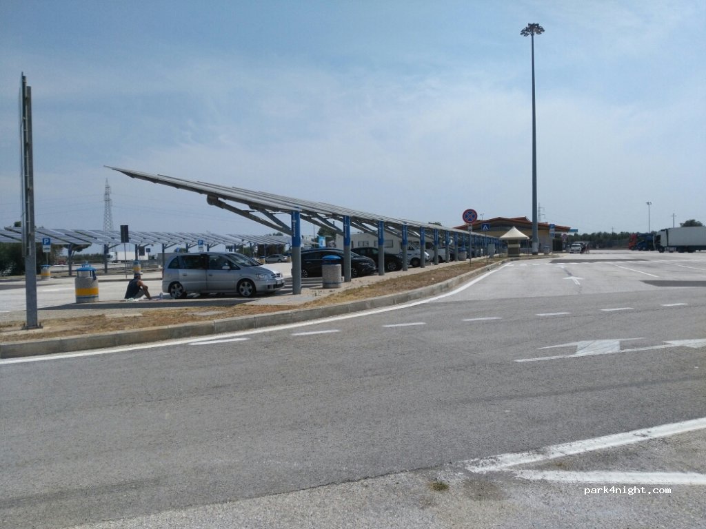 (76011) Bisceglie - A14 — foto