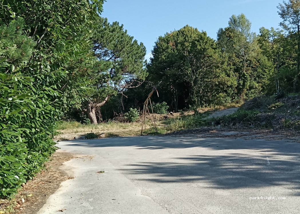 Area Parcheggio — foto 3