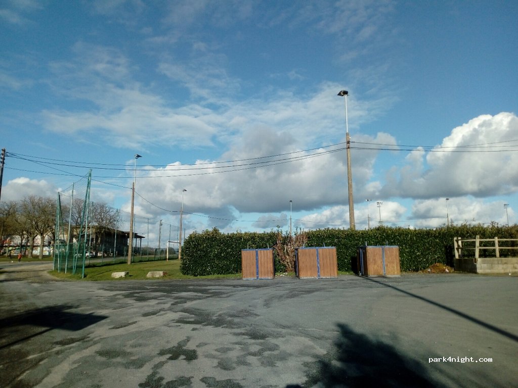 (53000) Laval - 88 Rue des Sports — foto