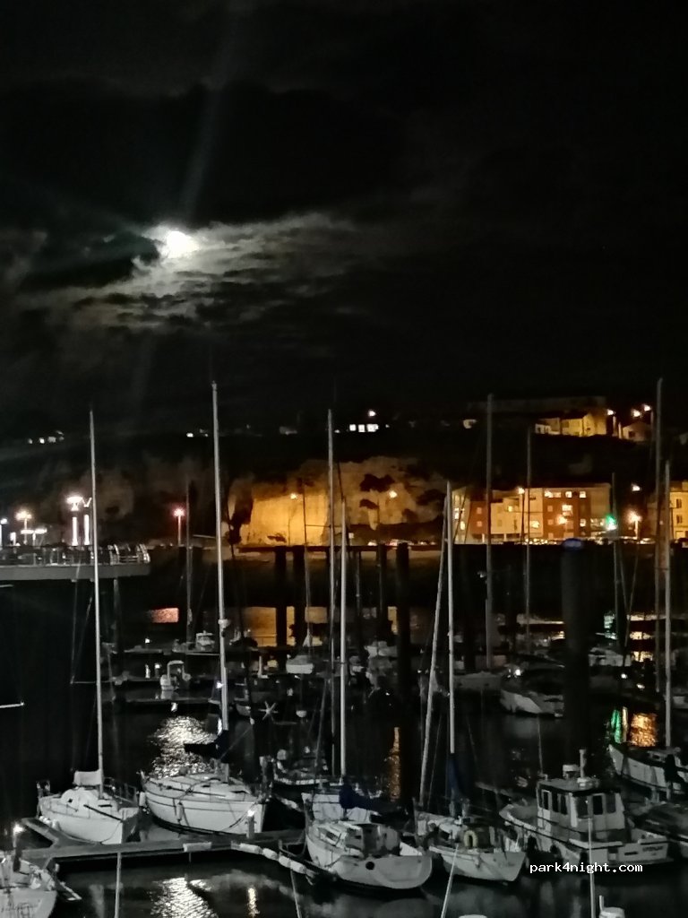(76200) Dieppe - 19 Quai du Hable — foto