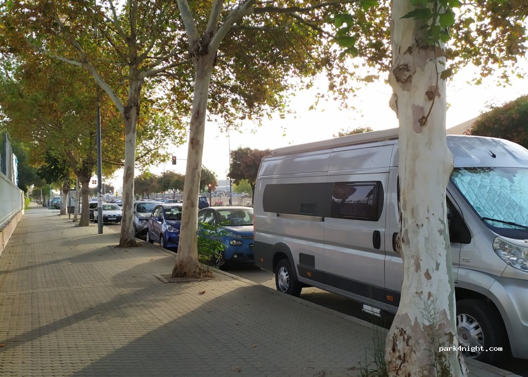 (41008) Sevilla - 1 Avenida Pablo Iglesias — foto 2