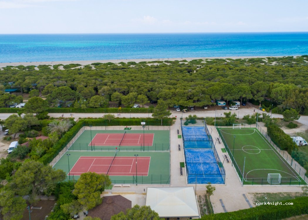 Riva di Ugento Beach Camping Resort — foto 4