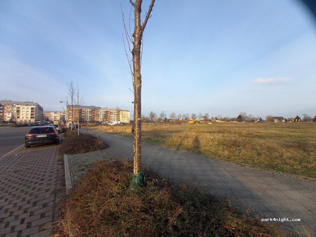 (10365) Berlin - 360 Landsberger Allee — foto 2