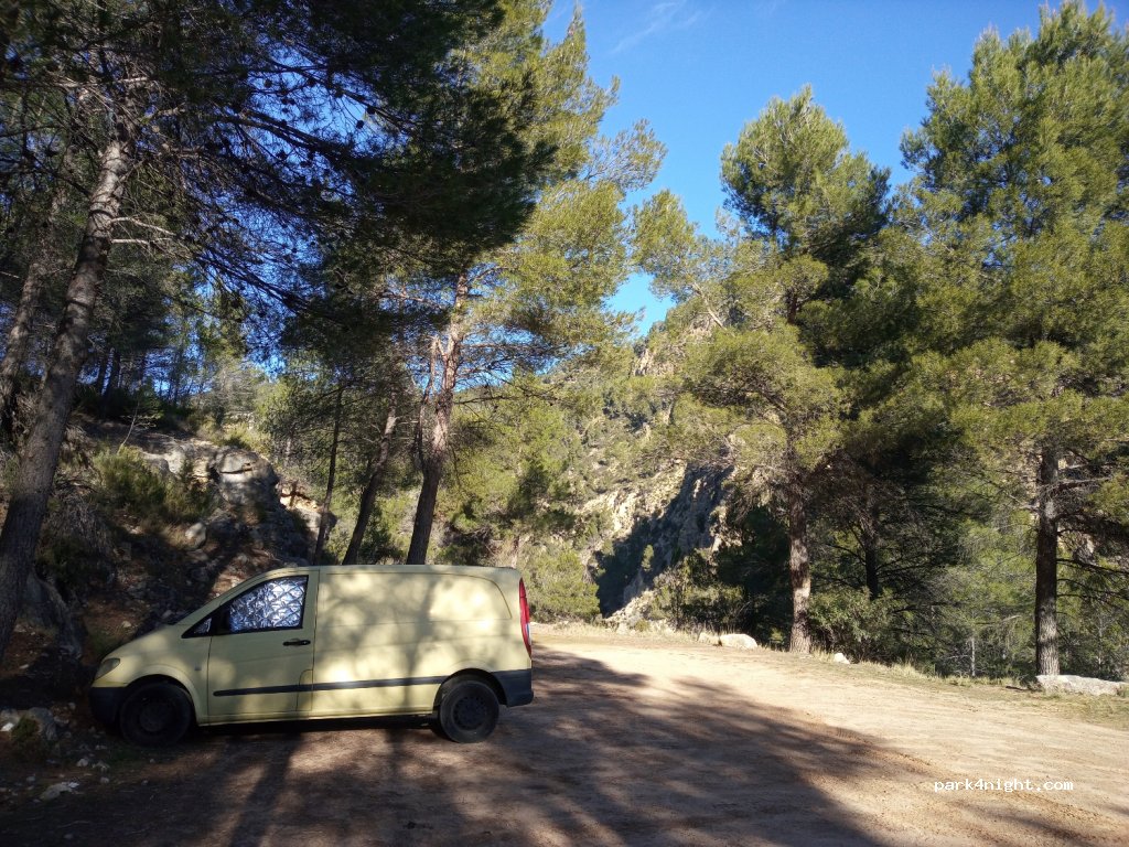 (46173) Benagéber - Unnamed Road — foto