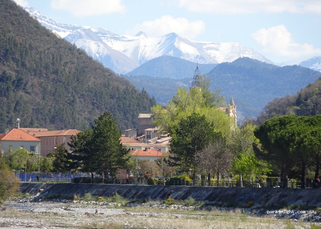 Aire de Camping-Car Digne-les-Bains — foto 2
